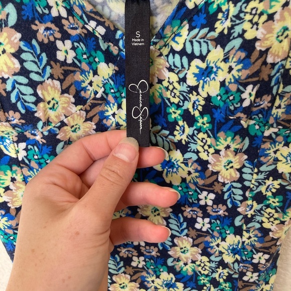 Jessica Simpson soft stretchy Sundress ๐ผ - Picture 7 of 7